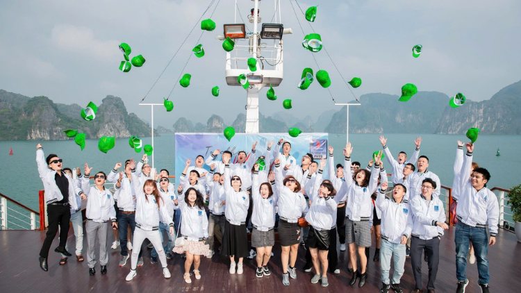 Nên lựa chọn các các công ty chuyên tổ chức tour du lịch chuyên nghiệp